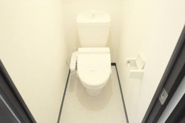 熊本市西区池田２丁目のアパートのトイレ|写真と異なる場合は現状優先とさせて頂きます。