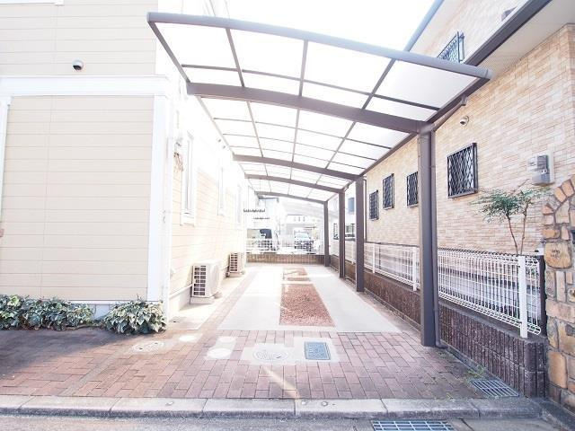 加古川町北在家戸建の駐車場
