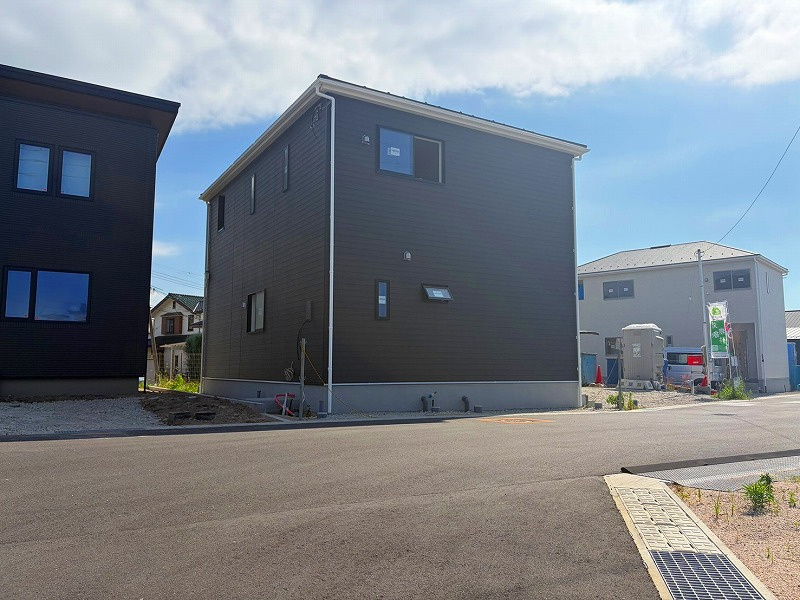 ■□米子市尾高新築分譲住宅2号棟□■の外観