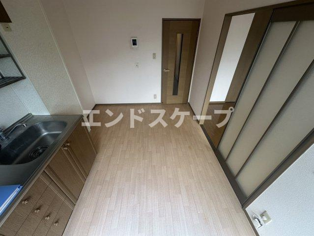 アベニールのエントランス|高崎、前橋のお部屋探しはエンドスケープまで！お客様の理想お聞かせ下さい♪