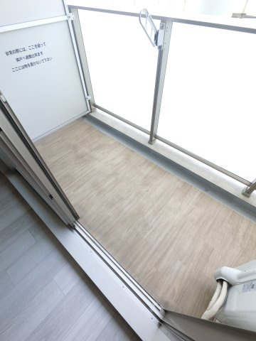 プライムメゾン千葉新町のバルコニー