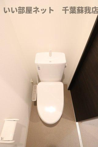 ジーメゾン千葉長洲ユディンのトイレ|落ち着いたトイレです