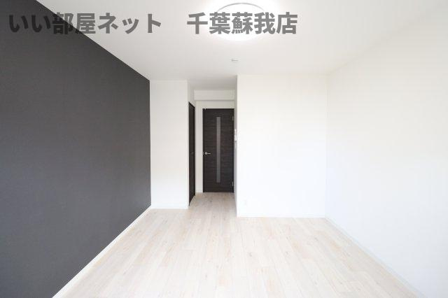 ジーメゾン千葉長洲ユディンの居間・リビング|ゆったりとした居間です