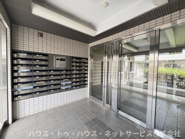 ソレイユ松戸のエントランス