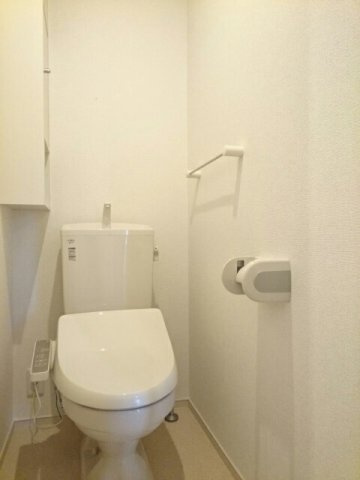 プラム鎌倉のトイレ|コンパクトで使いやすいトイレです