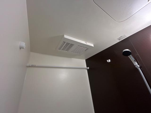 ヴィラ　アズールAのその他|浴室乾燥機