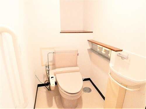 ライオンズヒルズ鎌倉山のトイレ|コンパクトで使いやすいトイレです