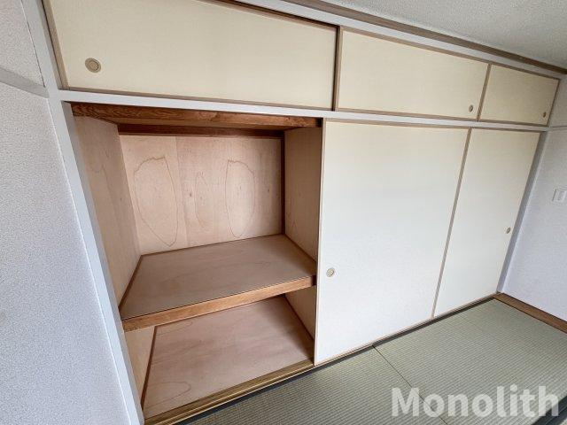 光明台19号棟の収納