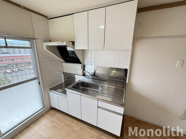 光明台19号棟のキッチン