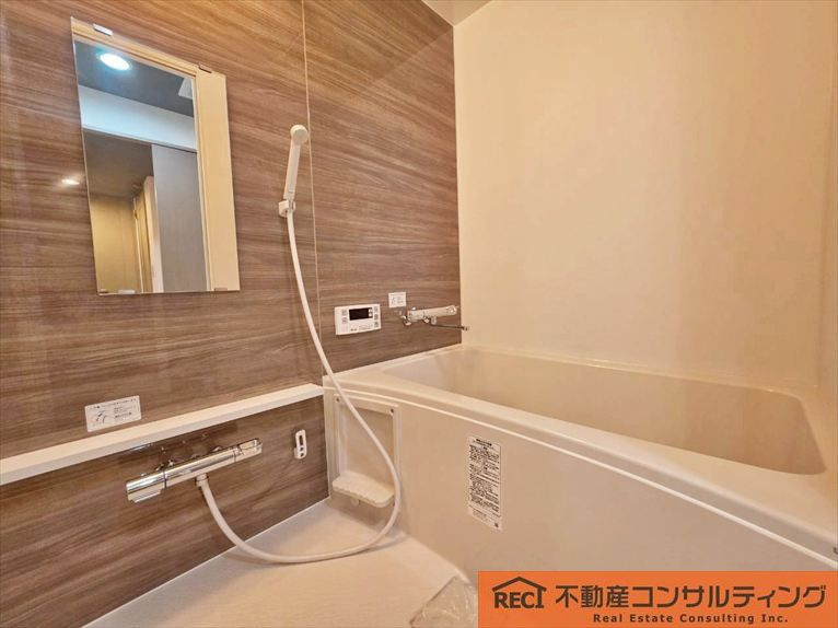 コート六甲鶴甲の浴室