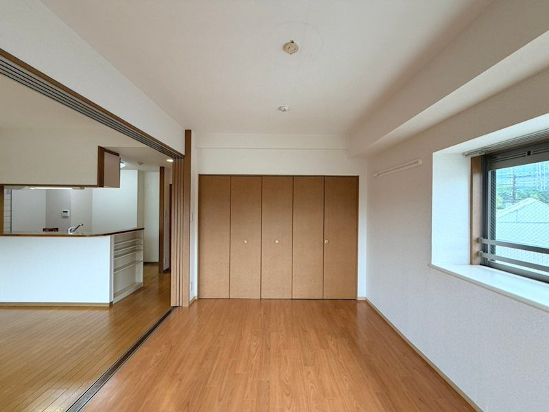 川崎市麻生区黒川の賃貸マンションの居間・リビング