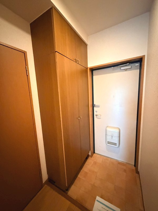 川崎市麻生区黒川の賃貸マンションの玄関