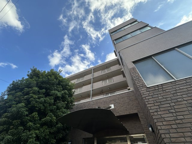 川崎市麻生区黒川の賃貸マンションの外観
