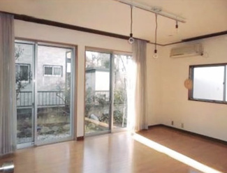 【居間・リビング】 | 一ノ宮1丁目戸建