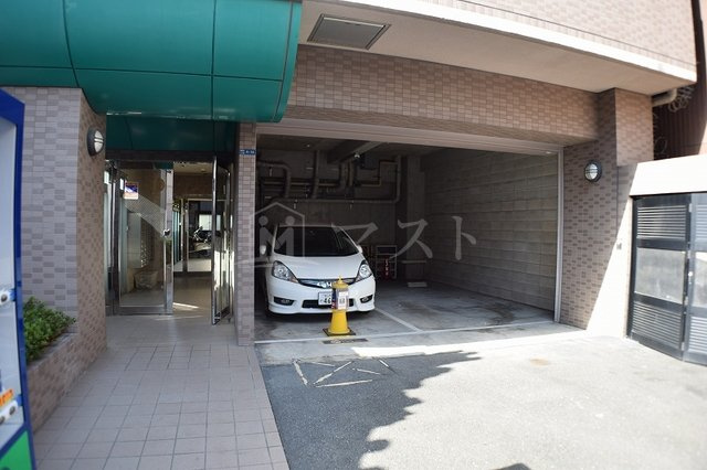 エステムコート大阪城南のエントランス
