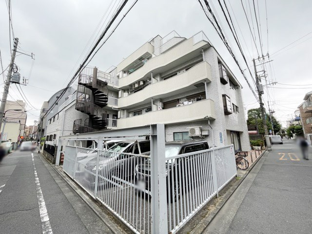 【現況写真】 | 大久保杉ハイム | 前面道路と外観の様子です～即日のご見学も可能です！お気軽にお問い合わせください！～