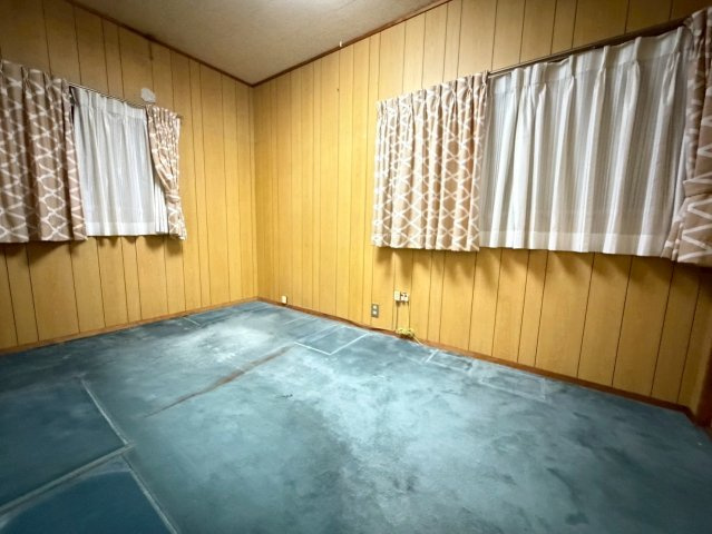 つつじが丘6丁目　中古住宅の洋室|各居室は寝室や子ども部屋、書斎など、ご家族のライフスタイルに合わせて自由に活用できます。
プライベー
