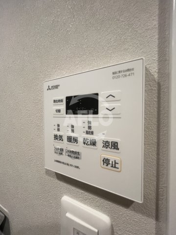 シーズンフラッツ新大阪SOUTHの洗面所|浴室乾燥機
