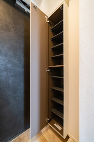 アザーレ・レクシオ登戸の収納