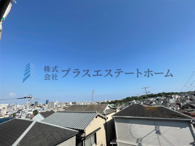 【浴室】 | 兵庫区菊水町9丁目新築戸建 | 周辺に高い建物がないので眺望良好です♪