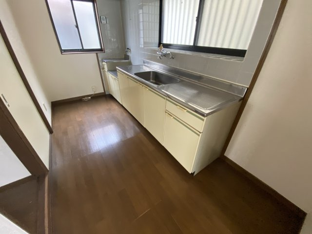 今在家6丁目戸建てのキッチン
