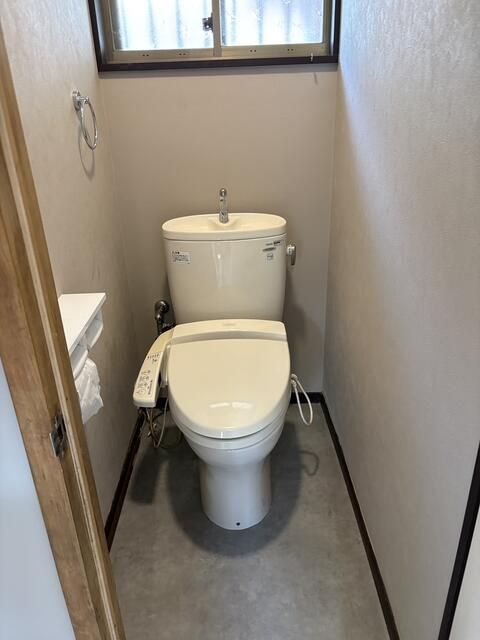 八千代台貸賃貸戸建のトイレ