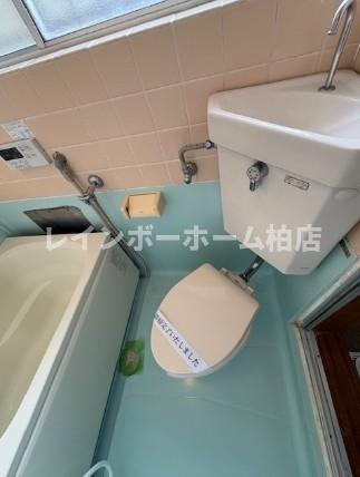 特典：仲介手数料が無料です!!のトイレ|落ち着いた色調のトイレです
