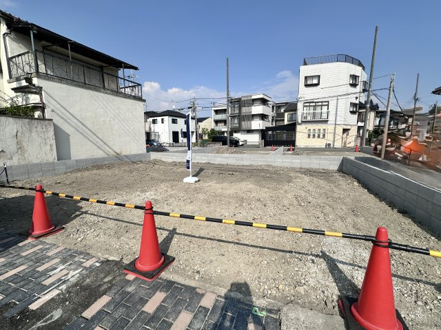 FreeLife久々知11　7号地の前面道路含む現地写真