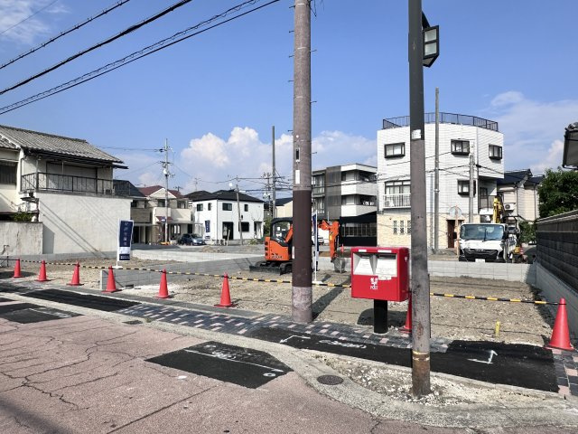 FreeLife久々知11　7号地の前面道路含む現地写真