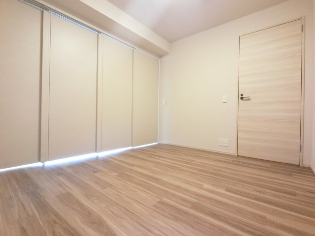 プライムメゾン千葉新町の洋室
