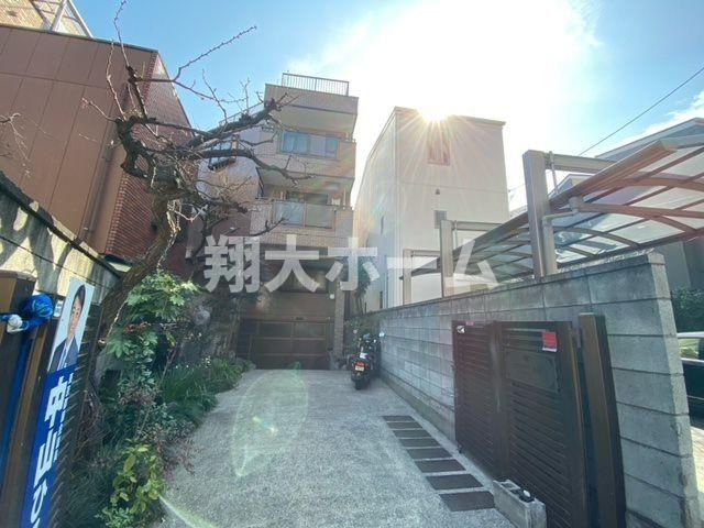 ウィステリア根岸 のエントランス