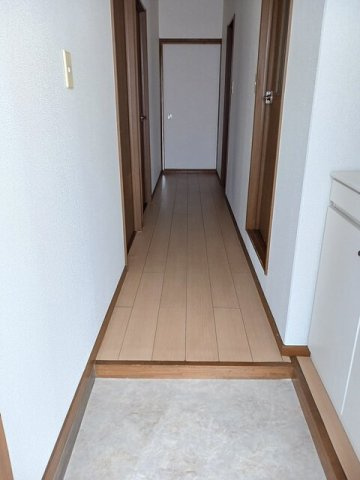 グランドール柏の玄関