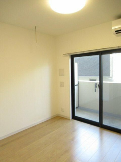 【居間・リビング】 | ＲＥＬＵＸＩＡ横濱鶴見Ⅱ