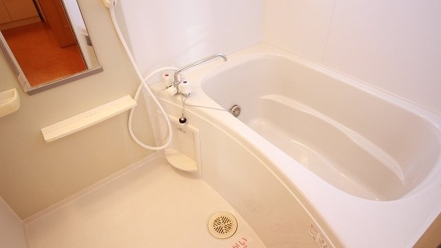 メゾン・パルテールＥの浴室|コンパクトで使いやすいお風呂です
