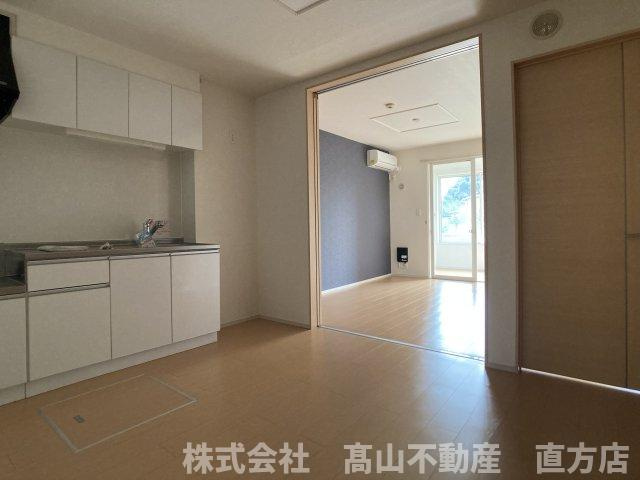 北九州市八幡西区木屋瀬東４丁目のアパートの居間・リビング