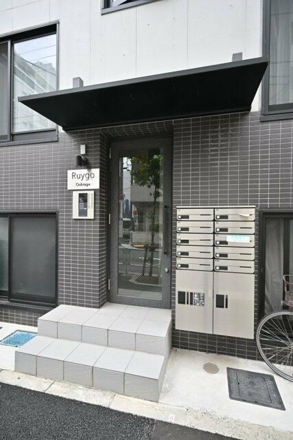 墨田区向島２丁目の賃貸マンションのエントランス