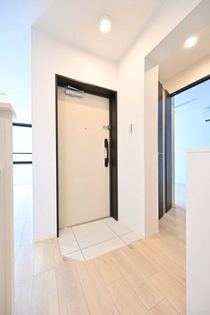 墨田区向島２丁目の賃貸マンションの玄関