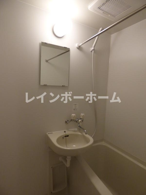 ブレリアスの浴室