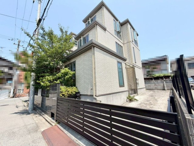 【駐車場】 | 大浜中町２丁　中古戸建 | お客様にとって最良のマイホームが見つかりますよう、イエストアが全力でお手伝いさせていただきます！いつでもお気軽にお問い合わせ下さい♪