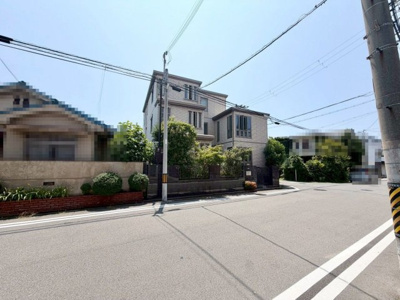 【前面道路含む現地写真】 | 大浜中町２丁　中古戸建 | 平成２５年８月建築！セキスイハイム施工！築後未入居です！内覧予約や資料請求などいつでもお気軽にお問い合わせ下さい♪