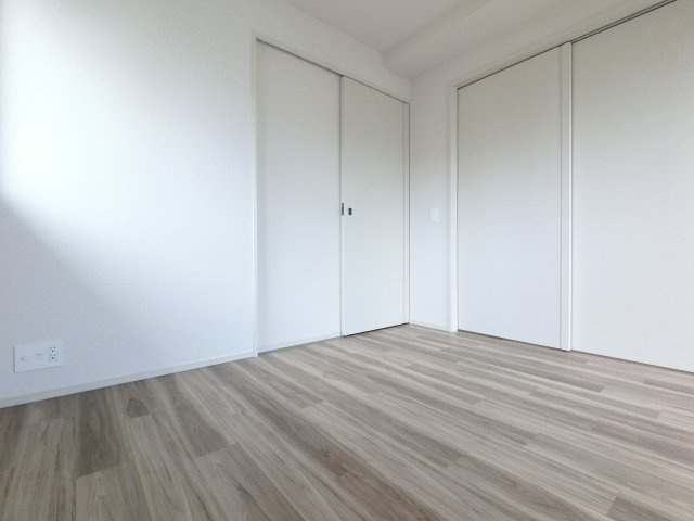 プライムメゾン千葉新町の洋室
