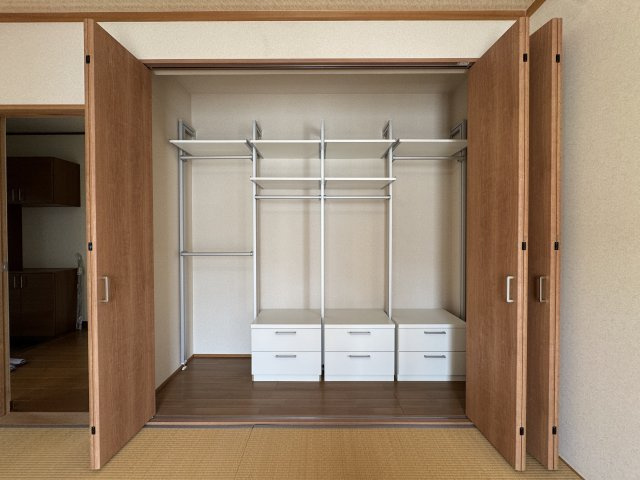 明石市朝霧東町１丁目戸建の収納