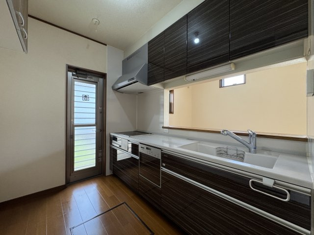 明石市朝霧東町１丁目戸建のキッチン