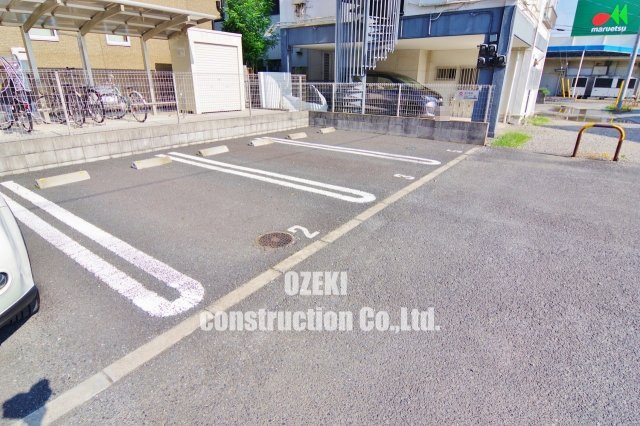 イリオスの駐車場|※近隣月極駐車場空き有り