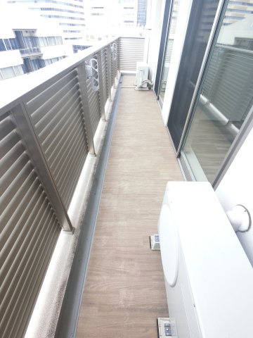 プライムメゾン千葉新町のバルコニー