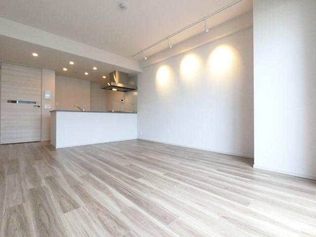 プライムメゾン千葉新町の居間・リビング