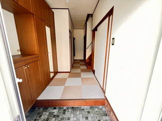【玄関】 | 千代田2丁目貸家