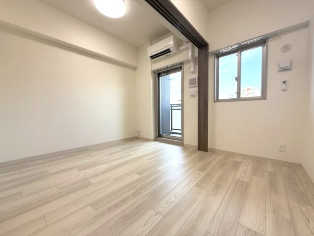 【洋室】エステムコート新大阪 X VIパルス
