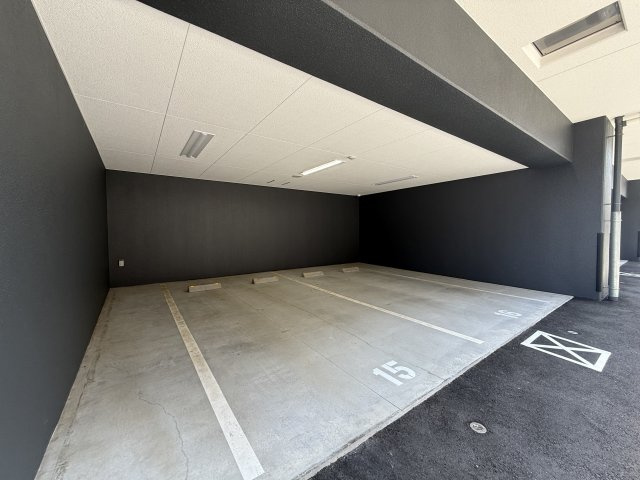 【駐車場】エステムコート新大阪 X VIパルス