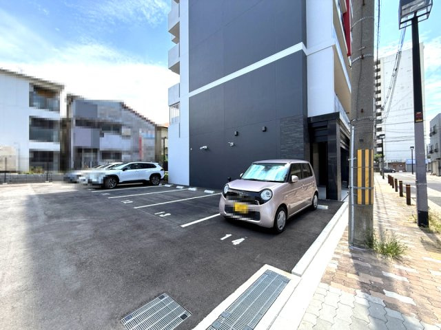 【駐車場】エステムコート新大阪 X VIパルス